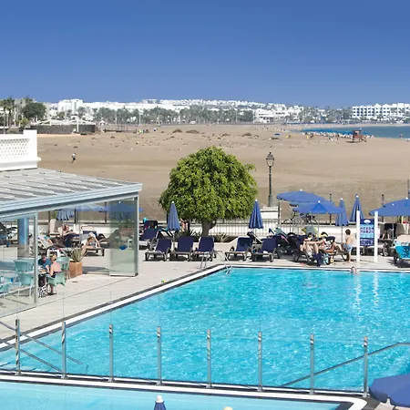 Costas Hotel