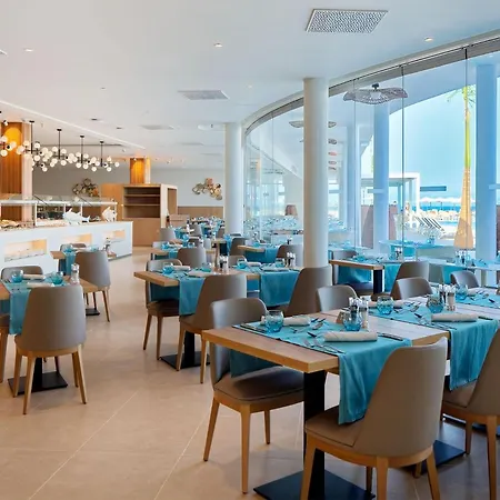 فندق لاس كوستاس 4*