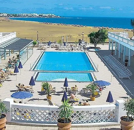 Costas Ξενοδοχείο 4*