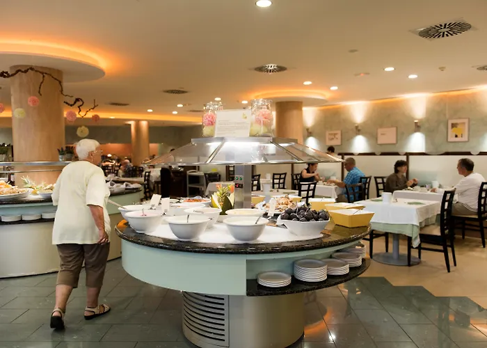 Ξενοδοχείο Costas