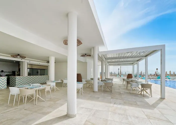 فندق لاس كوستاس