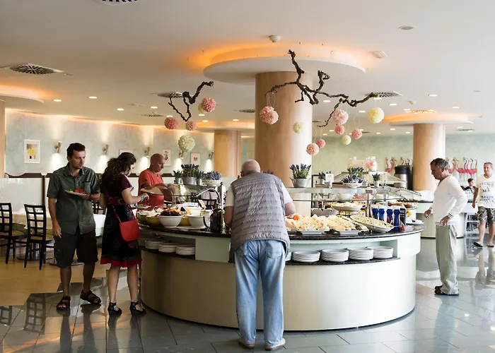 لاس كوستاس 4* بويرتو ذيل كارمين