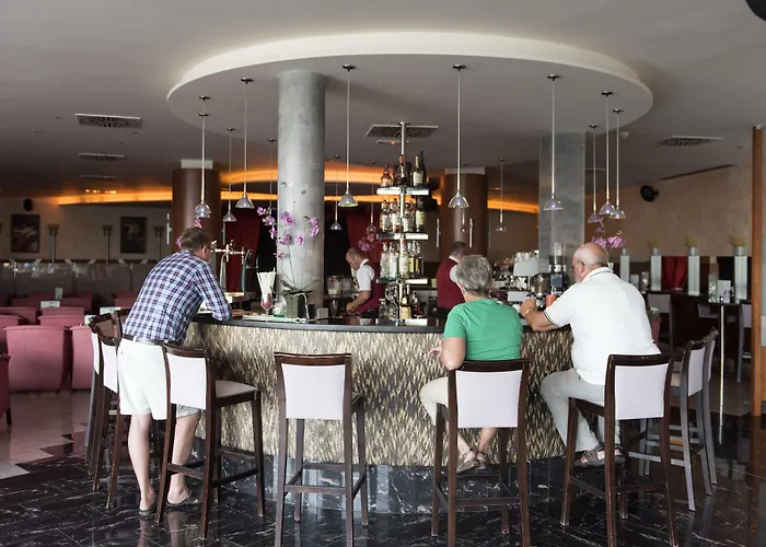 拉斯科斯塔斯酒店 4* 卡门港