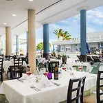 Costas Hotel 4*